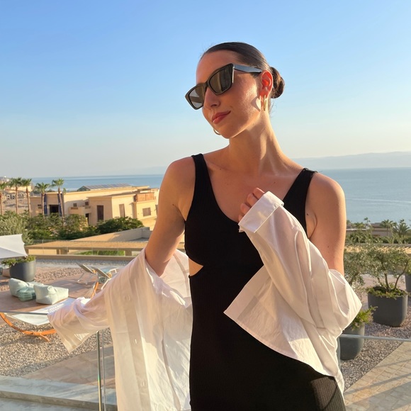 Meet your Posher, Anika - Picture 1 of 1